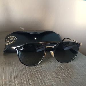 Ray-Ban Sun glasses
